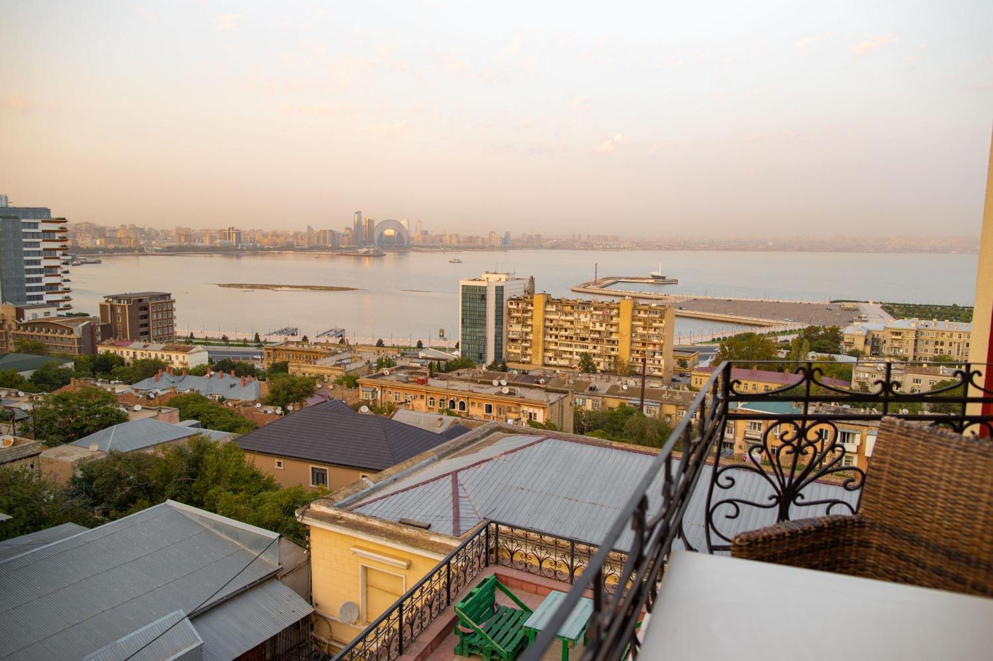 Red Roof Seaview Hotel Baku Extérieur photo